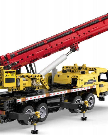 CaDA Blokelių Rinkinys, Didelis Motorizuotas Sunkvežimis su Kranu, 1831 Detalė