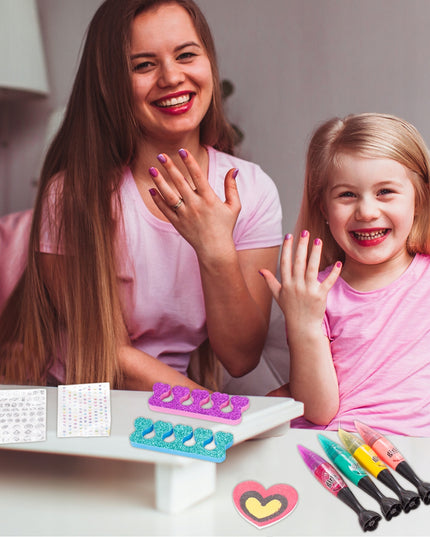 Nagų dažymo ir puošybos rinkinys su rašikliais, lempa, vaikams skirta kosmetika