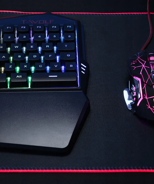 Žaidimų klaviatūros ir pelės rinkinys T-WOLF TF900 su LED RGB apšvietimu