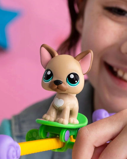 LITTLEST PET SHOP rinkinys PETS GOT TALENT scena su figūrėlėmis + dovana