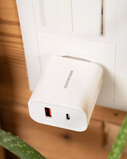 Spacecase greitas USB-C ir USB sieninis įkroviklis 20W + Lightning laidas telefonui