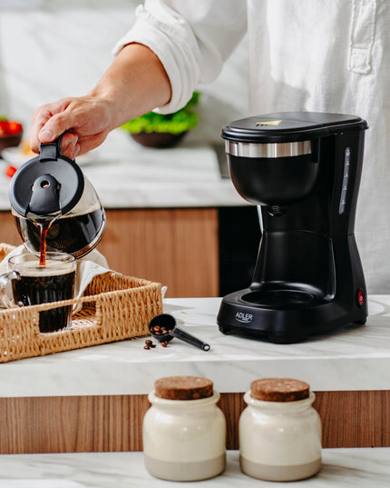 Adler AD 4381b lašinis kavos aparatas 0,6L – kompaktiškas, 600W, su anti-drip sistema ir 40 min. šilumos palaikymu