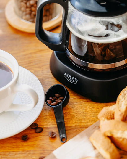 Adler AD 4381b lašinis kavos aparatas 0,6L – kompaktiškas, 600W, su anti-drip sistema ir 40 min. šilumos palaikymu
