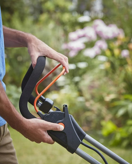 Akumuliatorinė vejapjovė 2x18V / 33cm BCMW3318N PowerConnect Black+Decker
