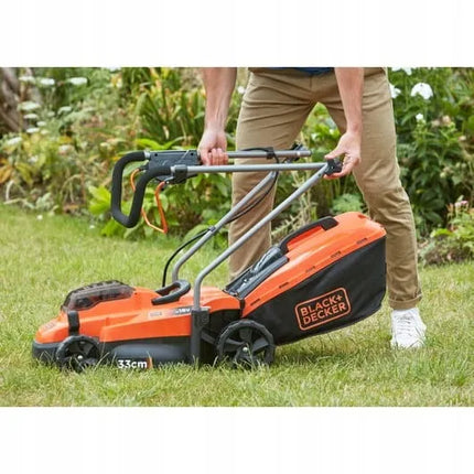 Akumuliatorinė vejapjovė 33 cm, 2x18V, 2x2.5Ah Black+Decker [BCMW3318L2-QW]