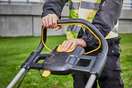 Akumuliatorinė vejapjovė DEWALT DCMW564P2, 48 cm, 2x18V, 2x5.0Ah