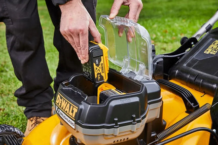 Akumuliatorinė vejapjovė DEWALT DCMW564P2, 48 cm, 2x18V, 2x5.0Ah