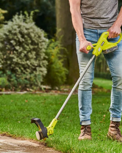 Akumuliatorinė žoliapjovė RYOBI 18V, 23 cm, modelis RY18LT23A-0