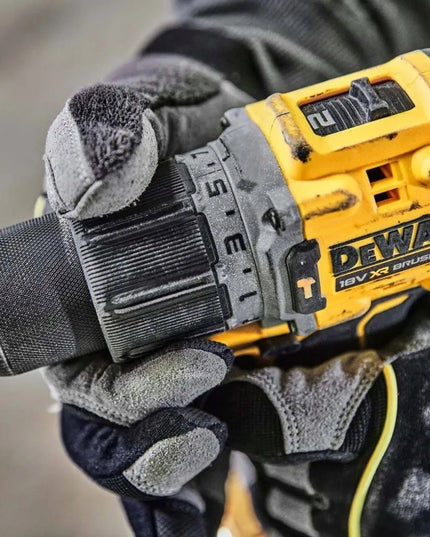 Akumuliatorinis smūginis gręžtuvas-suktuvas DeWALT 18V 90Nm + lagaminas