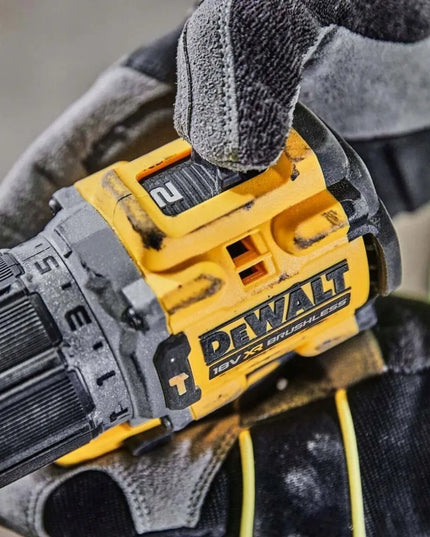 Akumuliatorinis smūginis gręžtuvas-suktuvas DeWALT 18V 90Nm + lagaminas