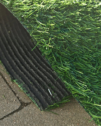 Aukšta dirbtinė žolė 30 mm, terasai, balkonui, baseinui, 3 m pločio