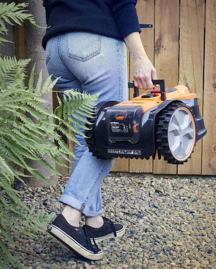Automatinė vejapjovė robotas LawnMaster VBRM16 OcuMow
