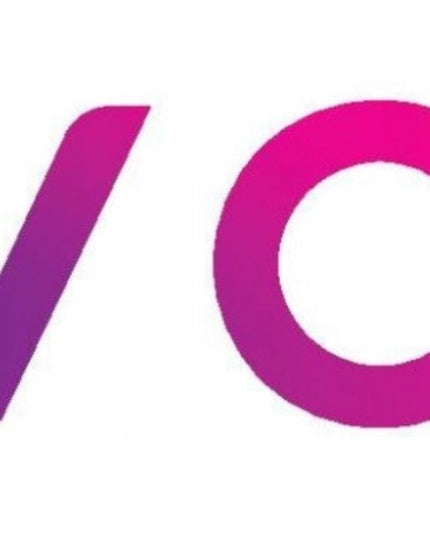 Avon nenuplaunama purškiama plaukų priežiūros priemonė dažytiems plaukams, 100 ml