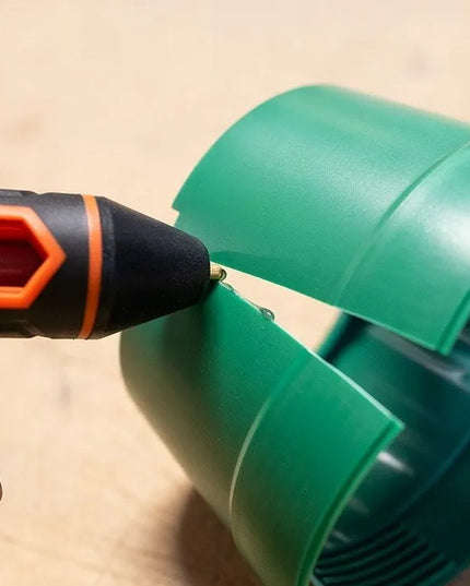 Belaidis karštų klijų pistoletas NEO TOOLS 17-085, 2000 mAh baterija