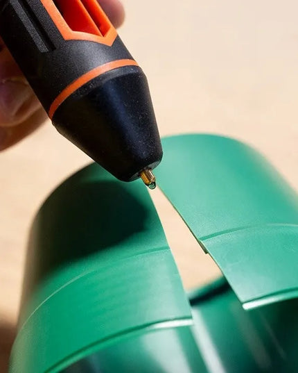 Belaidis karštų klijų pistoletas NEO TOOLS 17-085, 2000 mAh baterija