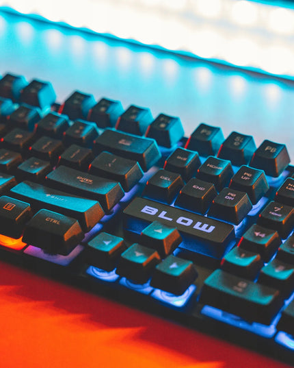 BLOW žaidimų klaviatūros ir pelės rinkinys, LED RGB apšvietimas