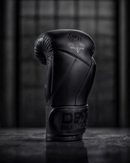 Bokso pirštinės 14oz - Hammer-Black - Valor serija