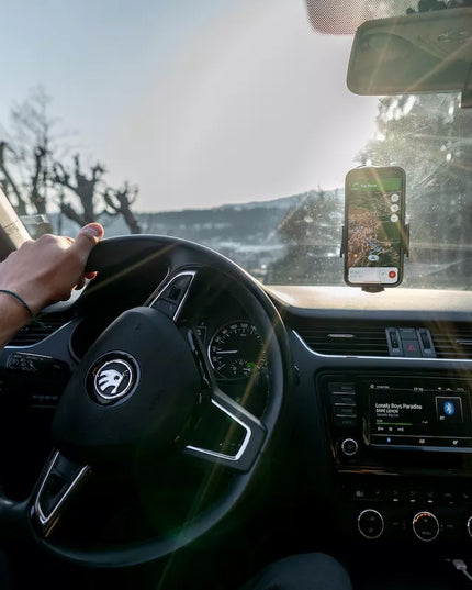 Spacecase automobilinis telefono laikiklis tvirtinamas prie stiklo arba prietaisų skydelio