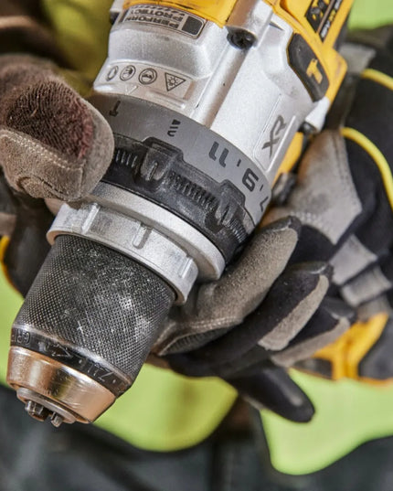 DEWALT 18V smūginis gręžtuvas-suktuvas su TSTAK lagaminu