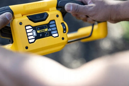 DeWALT DCMWSP550N akumuliatorinė vejapjovė su pavara, 53 cm, 54V Flexvolt