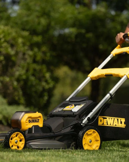DeWALT DCMWSP550N akumuliatorinė vejapjovė su pavara, 53 cm, 54V Flexvolt