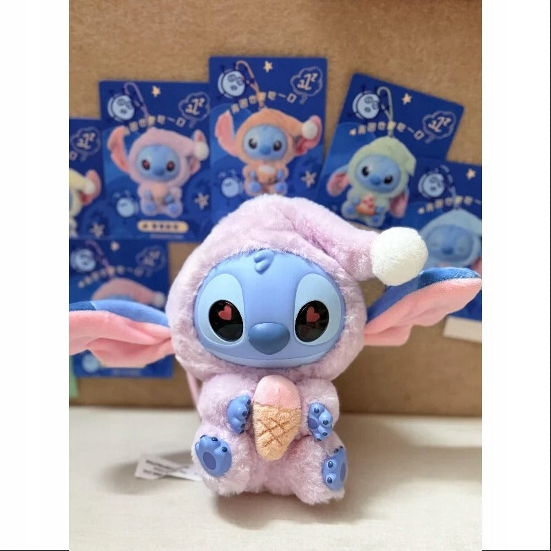 Disney Stitch pliušinis žaislas raktų pakabukas 16 cm atsitiktinė versija kolekcinis žaislas