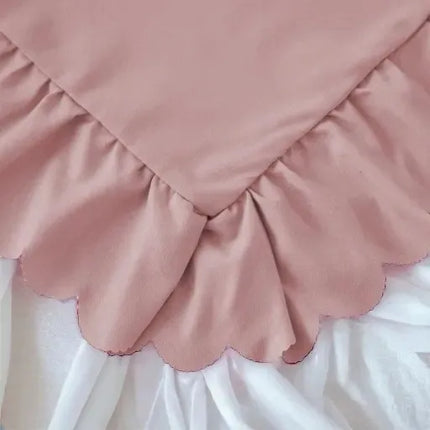 Elegantiška patalynė ŠVELNIAI ROŽINĖ 200x220 su raukiniais, 3 dalių KLASIKA