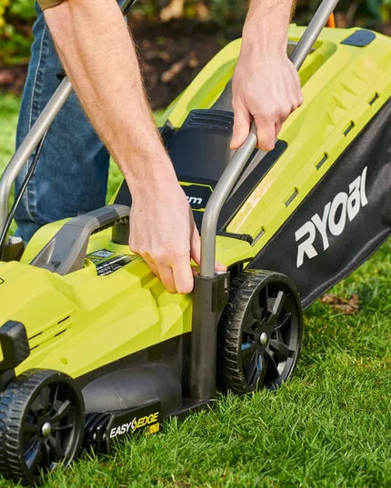 Elektrinė vejapjovė Ryobi 1300W RLM3313A su žoliapjove RLT2925