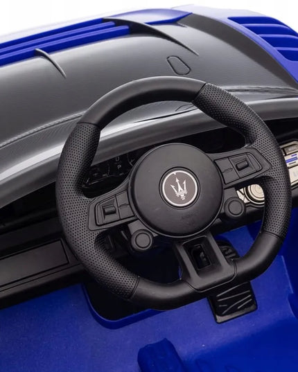 Elektrinis automobilis Maserati MC20 GT2 mėlynas