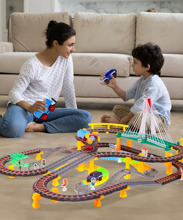 Elektrinis Traukinys Su Nuimamais Vagonais ir 700CM Bėgių Trasa