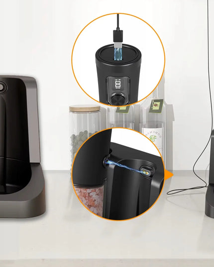 Elektrinių druskos ir pipirų malūnėlių rinkinys BLOW, 2 vnt. su USB-C įkrovimu