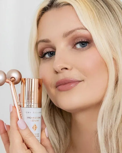 CRYSTALLOVE 3D gua sha veido masažo plokštelė iš rožinio kvarco