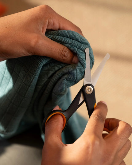 FISKARS užapvalintos žirklės šunų ir kačių kailio priežiūrai, 14 cm