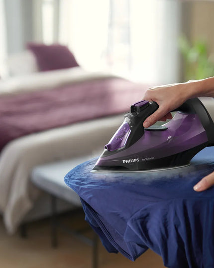 Garinis lygintuvas Philips DST5030/80 SteamGlide PLUS 180 g/min lašėjimo stabdymo funkcija