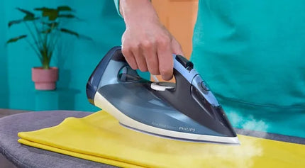 Garų lygintuvas Philips DST7020/20 – galinga garų srovė, tobulas lyginimas