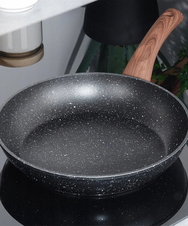 GRANITINĖ keptuvė VILDE 24 cm kepimui ir troškinimui, skirta dujinėms ir indukcinėms viryklėms