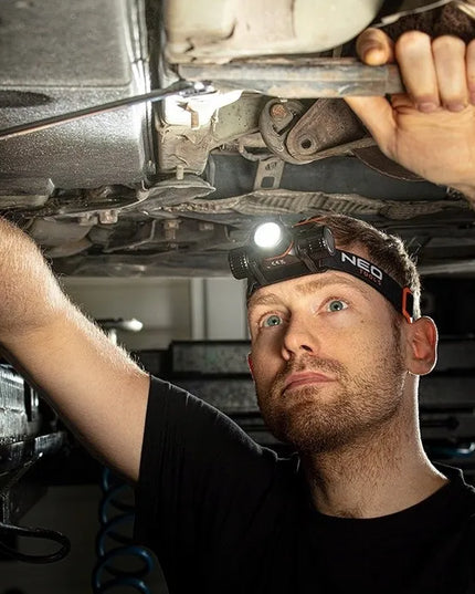 Įkraunamas LED galvos žibintuvėlis NEO su USB jungtimi 2000LM