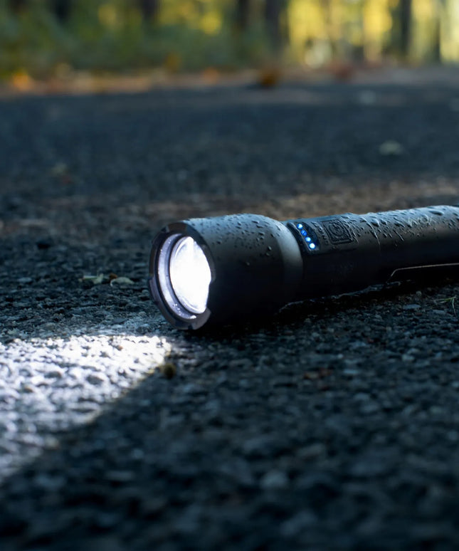 Įkraunamas taktinis aliuminis žibintuvėlis VAYOX VA0180 ZOOM 20W 800lm