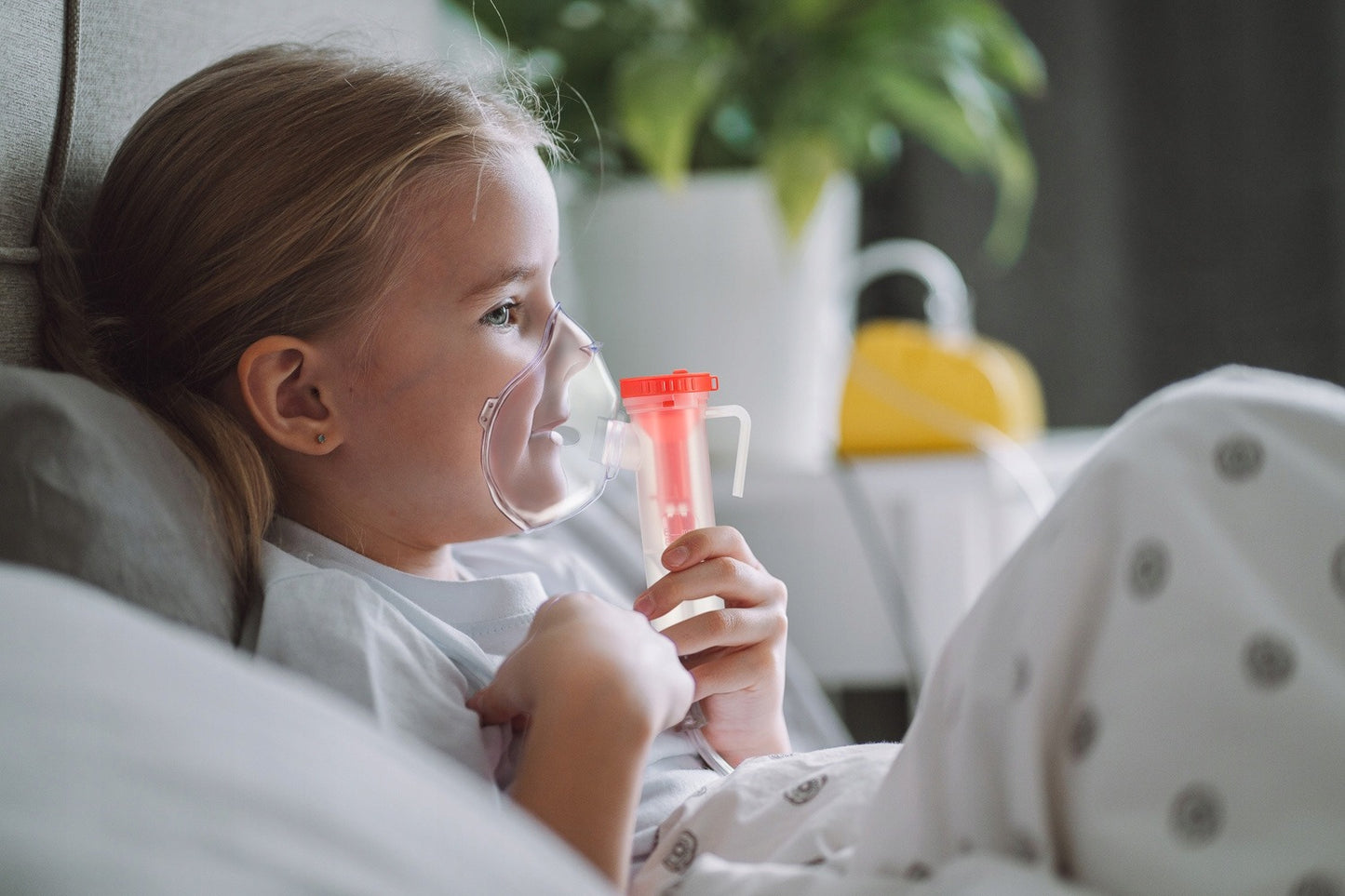 Inhaliatorius su kompresoriumi vaikams ir suaugusiems 130W NebuCare Beauty Limited – tylus stūmoklinis inhaliatorius su pilnu priedų komplektu