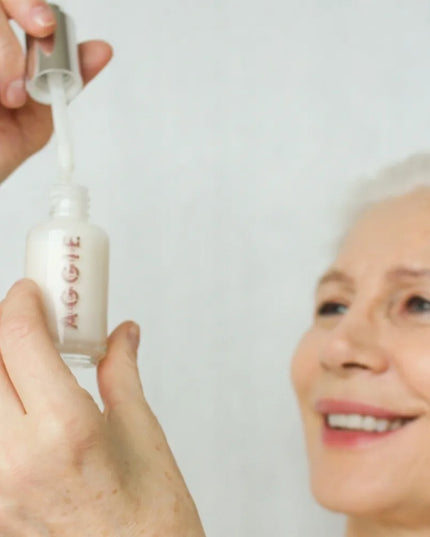 Jauninantis paakių serumas Aggie 30ml su kolagenu, stangrinantis ir mažinantis raukšles