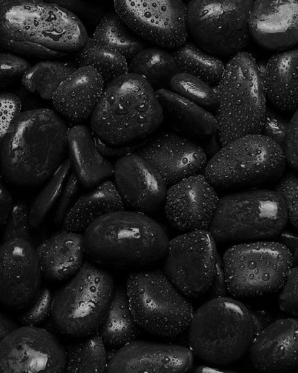 Juodai poliruoti dekoratyviniai sodo akmenukai 1-3 cm, natūralūs, 1 kg