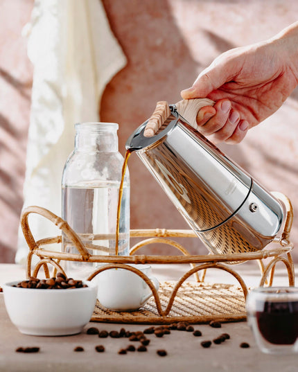 Kavinukas Camry CR 4424 – 450 ml, nerūdijančio plieno, tinka indukcijai, dujinei, elektrinei ir keraminei kaitlentei