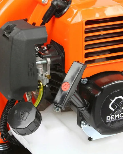 Kuprinė benzininė lapų pūstuvė DEMON M88180