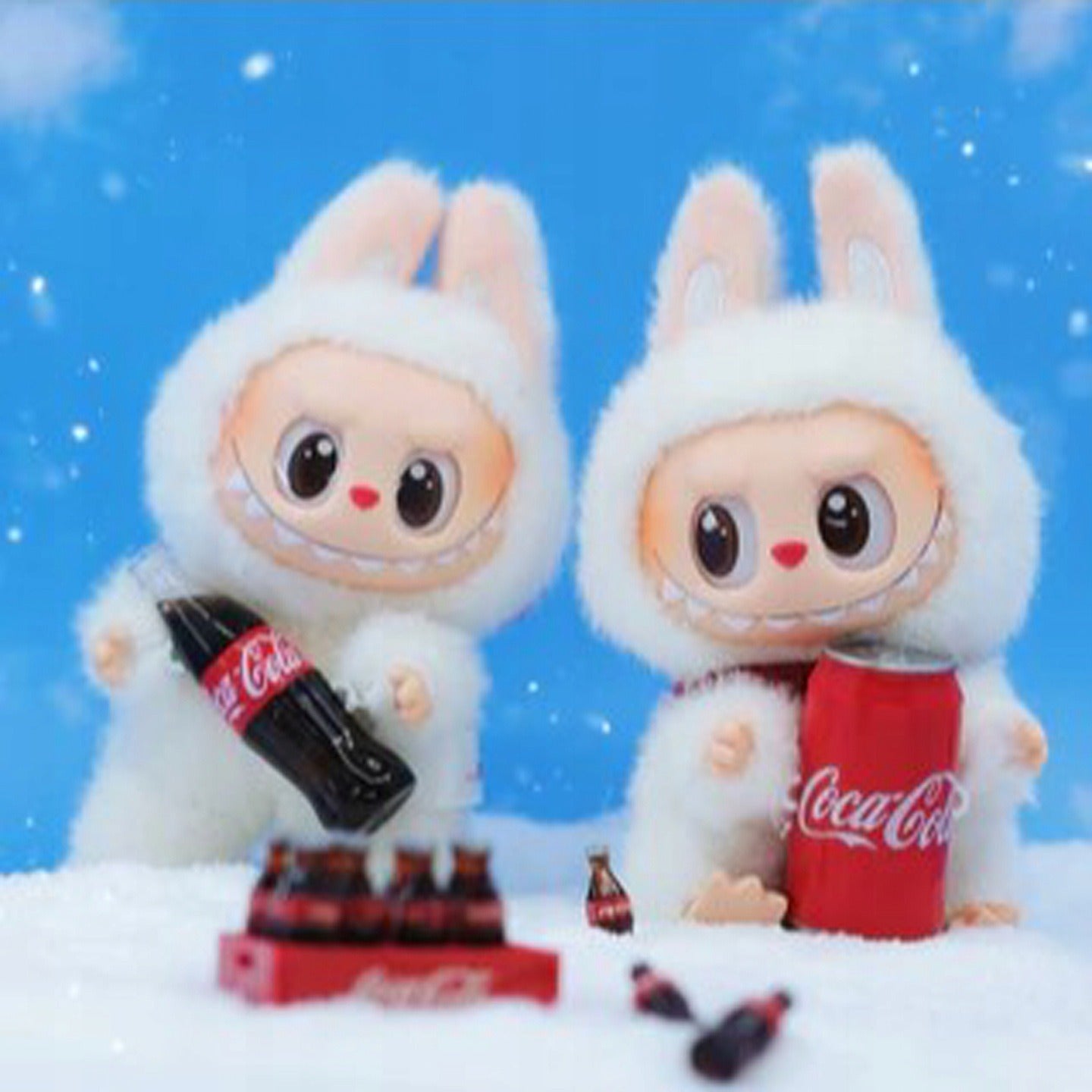 Labubu Plush Toy raktų pakabukas The Monsters x Cola – kolekcinė limituota edicija 16 cm
