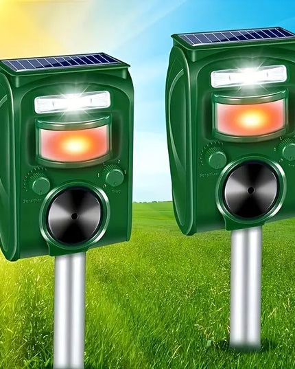 Laukinių gyvūnų atbaidymo prietaisai 2 vnt. su saulės energija, ultragarsiniu ir šviesos signalu, elnių, lapių, kiaunių, seskų, paukščių ir graužikų atbaidymui su judesio jutikliu