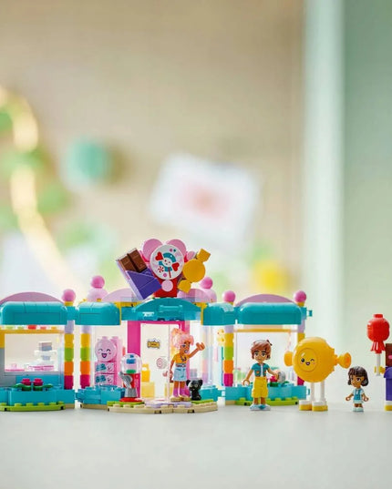 LEGO 42649 FRIENDS Saldumynų parduotuvė Hartleiko mieste