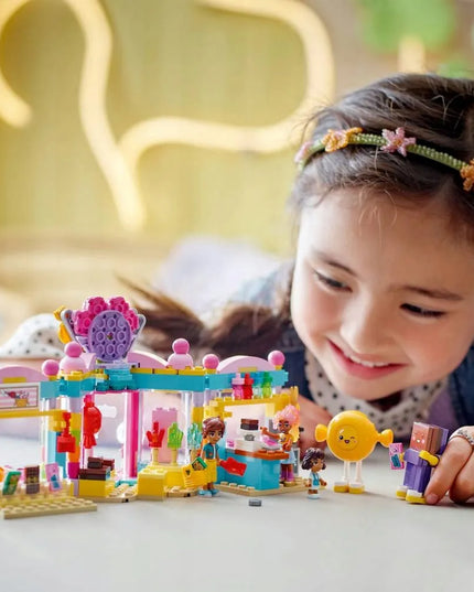LEGO 42649 FRIENDS Saldumynų parduotuvė Hartleiko mieste