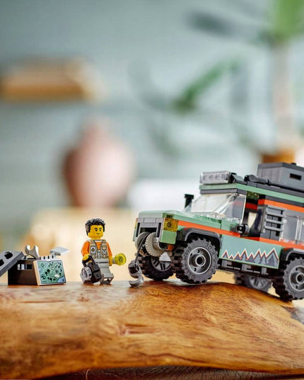 LEGO CITY Kalnų visureigis 4x4 60447