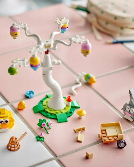 LEGO Iconic Velykinių kiaušinių paieška su zuikučiu ir viščiuku 40808