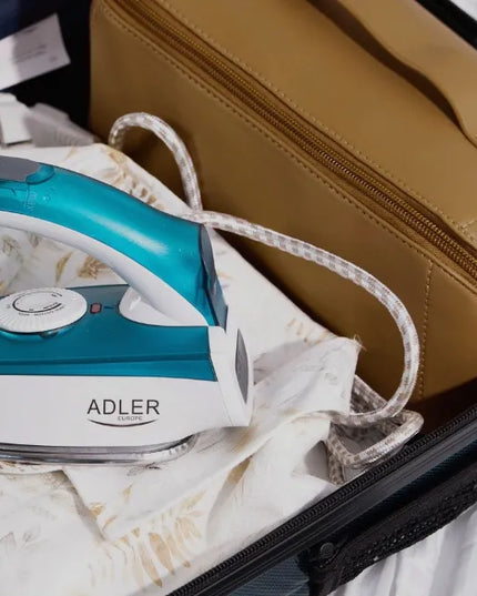 Mažas kelioninis sulankstomas lygintuvas Adler 1700W su garų funkcija